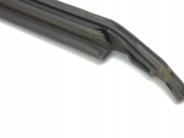 Joint vitre AMD180443 côté droit porte arrière image 4