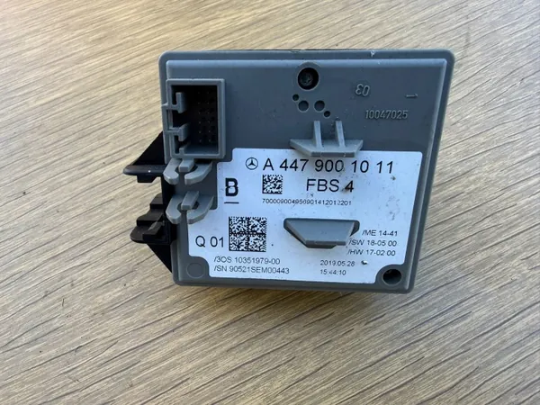 Mercedes Vito W447 kiinteä osa OEM A4479001011 image 3