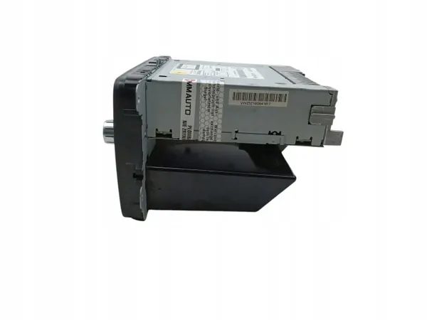 Radio CD Volkswagen OEM 5K0035156A pour Caddy III image 4