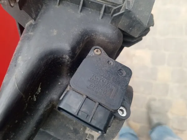 Capteur de débit d'air TOYOTA YARIS 22204-0J010 image 2