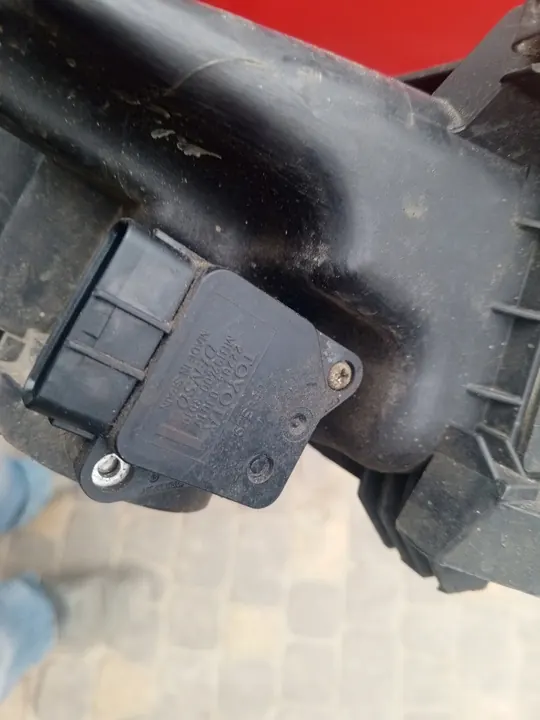 Capteur de débit d'air TOYOTA YARIS 22204-0J010 image 3