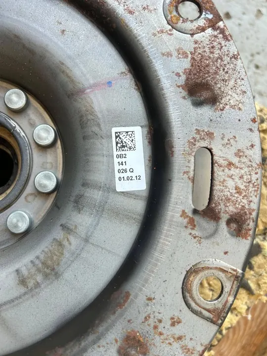 AUDI A4 B8 2.0 TDI Volante Duplo OEM 0B2105266S image 5