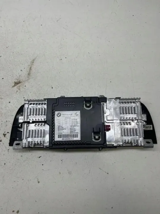 BMW 5 F10 Navigationsbildschirm OEM 9266385 - Gebraucht image 3