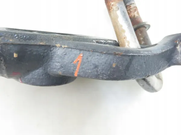 Suporte Amortecedor Volvo FH II OEM 22118968 - Usado image 3