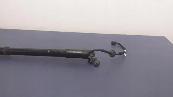 OEM 81780-3Z100 Höger bakluckstång Hyundai i40 image 3
