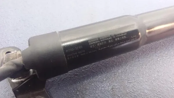 OEM 81780-3Z100 Höger bakluckstång Hyundai i40 image 5