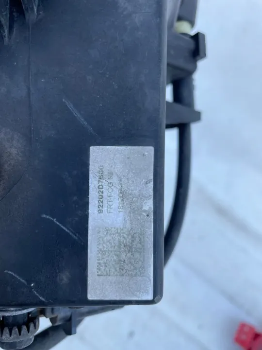 Oikea halogenivalo OEM 92202-D7600 LED DRL:llä image 8