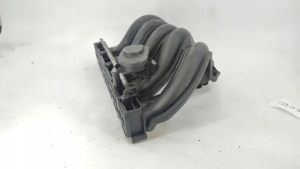 Intake Manifold Mercedes C W203 A61209037 2.7L image 3