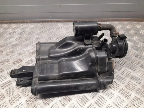 Filtre à charbon Audi A3 S3 8V OEM 5Q0201797 image 2