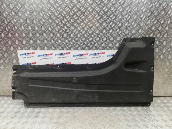 BMW OEM 9850508 03 Cubierta Inferior Derecha - Usado image 2
