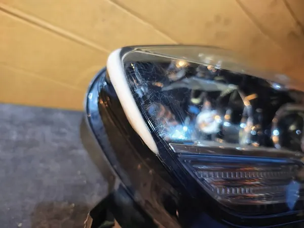 Vasen etuvalaisin Renault Scenic IV 260606727R image 2