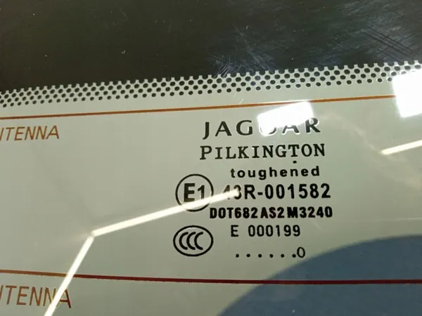 Luna trasera calefactada Jaguar XF X250 OEM Ambit-859024- image 3