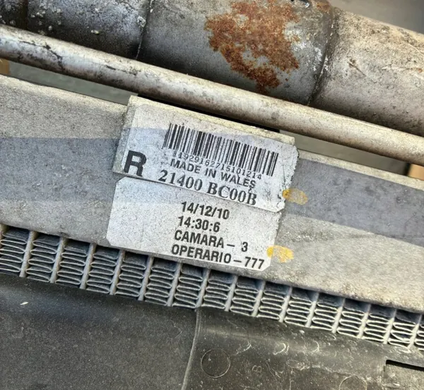 Nissan OE Waterradiator OEM 21400BC00B - Gebruikt image 3