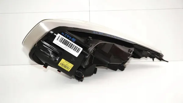 OEM YRM75 oikea etuvalo Kia Vengalle 09-14 image 7