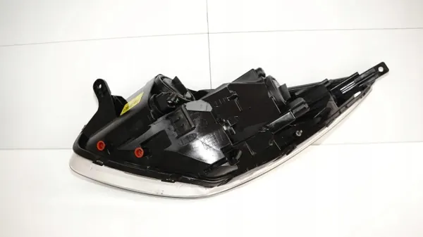 OEM YRM75 oikea etuvalo Kia Vengalle 09-14 image 8
