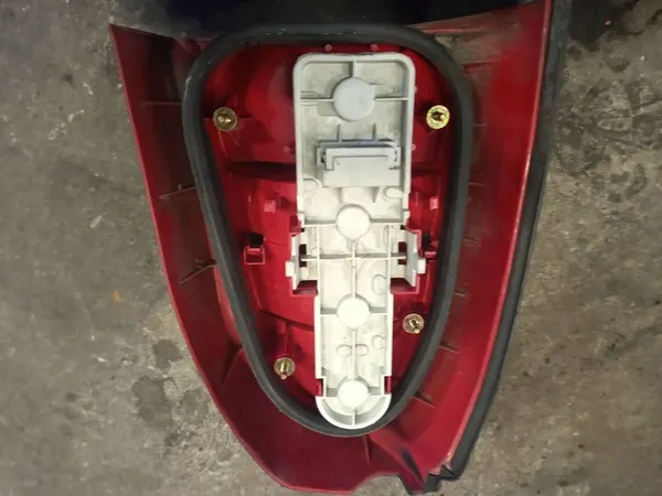 Luz Trasera Derecha Audi A4 B5 8D9945096C image 5