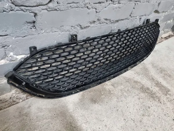 Griglia inferiore paraurti anteriore Chrysler Pacifica 2017 OEM image 4