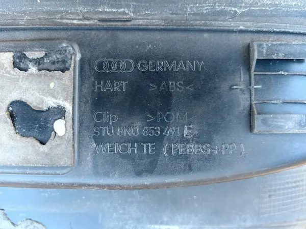 Jeu de protections de seuil intérieur Audi TT 8N OEM 8N0853492/91 image 8