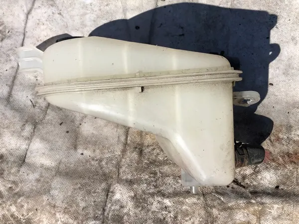 Erweiterungstank Toyota Auris 16480-22080 image 3