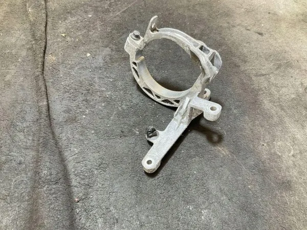 Pièce de compartiment moteur Volvo OEM 32208557 image 3