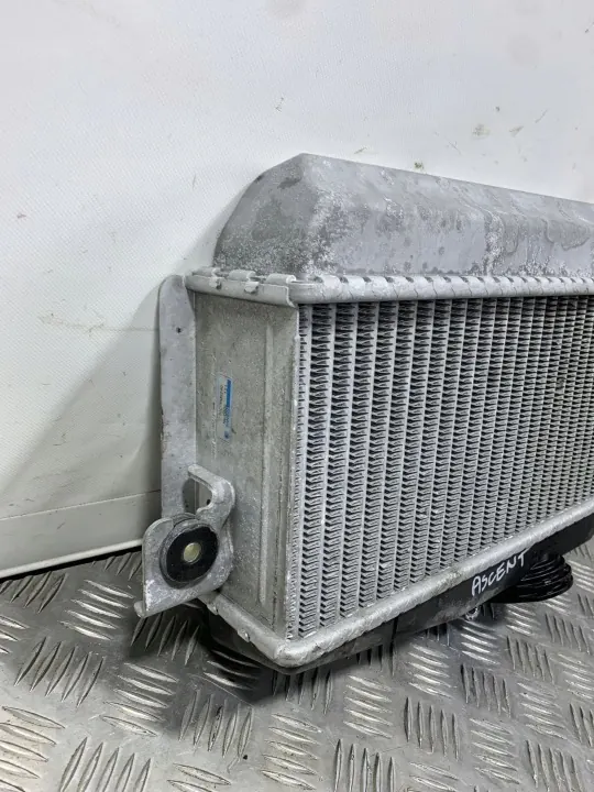 Subaru Ascent Ladeluftkühler OEM FBZ28420 - Gebraucht image 5