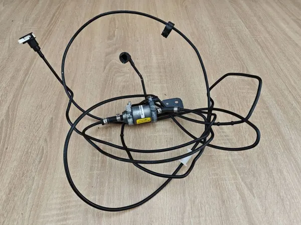 BMW 5 G30 G31 2021 Pompe Webasto OEM 9320479 image 2