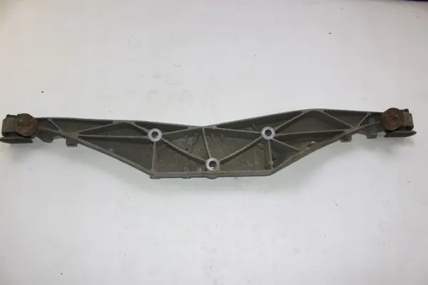 BMW Querträgerstütze Hinterachse OEM 6852896 image 3