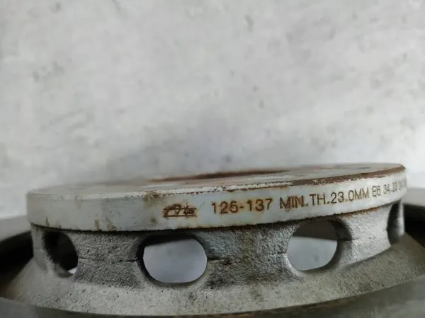 Begagnade frambromsskivor OEM TARCZE HAMULCOWE PRZÓD image 5