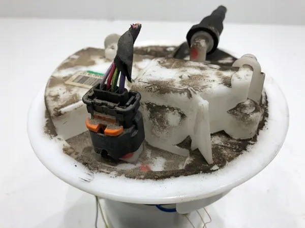 Brandstofpomp CITROEN C3 III 1.2 83PK 9815895380 image 4