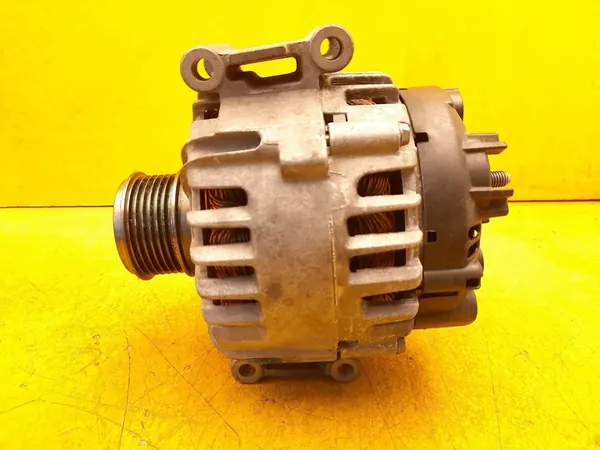 Seat Ibiza IV 1.8 TSI Alternator 06J903023B image 4