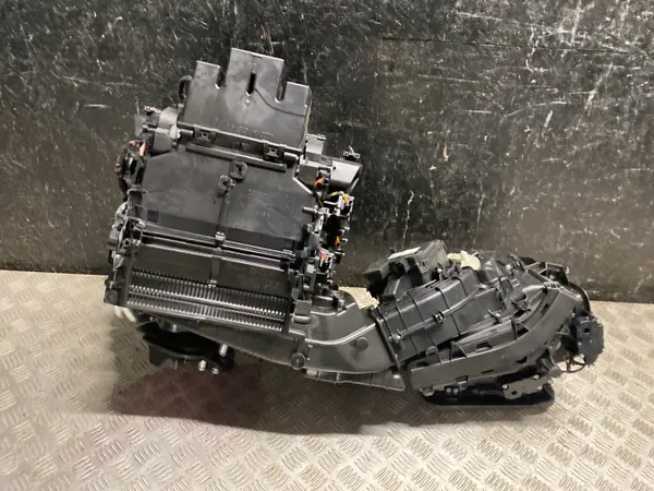 Gebläsegehäuse Audi Q8 e-tron OEM 4K1820005AK Gebraucht image 5