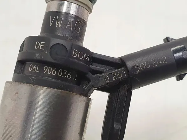 Iniettore Audi OE 06L906036J image 4