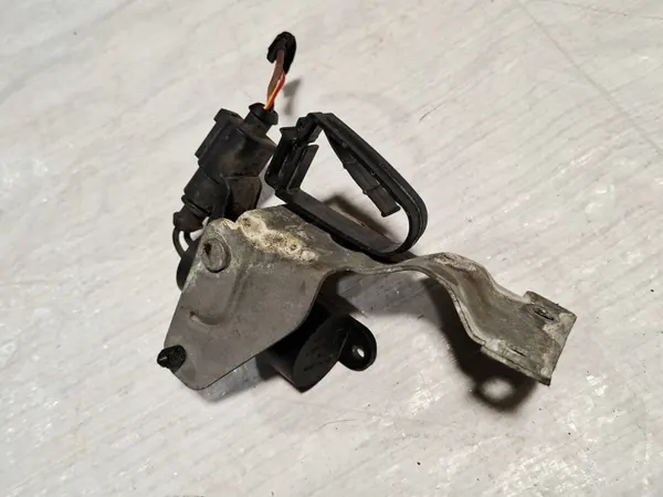 Kondensatorsensor OEM 6E0907488A für VW Passat B6 2.0 TDI image 4