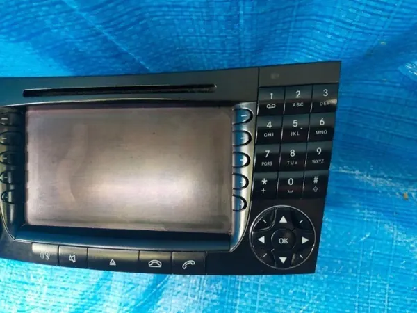 Mercedes COMAND Navigointiradio OEM A2118276842 image 5