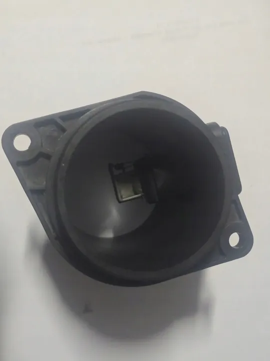 Luftmassenmesser Opel Vivaro 2.0 2.5 CDTI EO-0048153 image 2