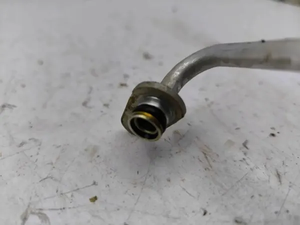 Audi Q2 2022 Turbooljeledning OEM 05E145140J image 7