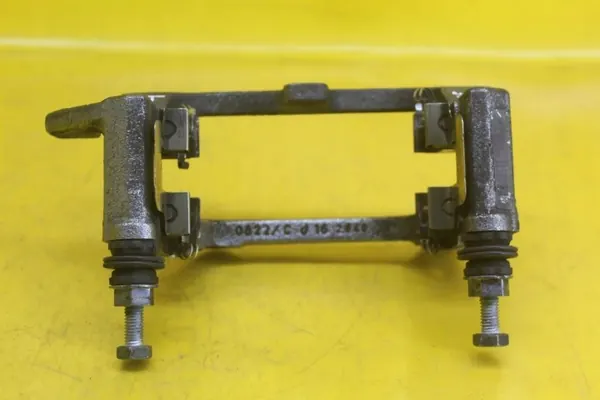 Support de serrage OEM 0822C droit arrière Audi A4 B8 image 8