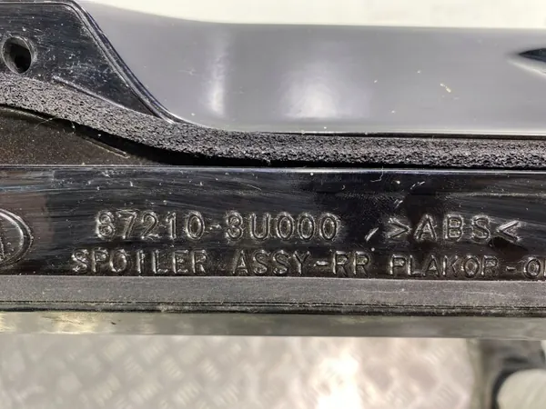 Spoiler de hayon Kia Sportage OEM 872103U000 image 9