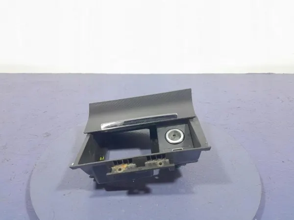 Cenicero Skoda Superb III Compartimento OEM 3V1863071F image 2