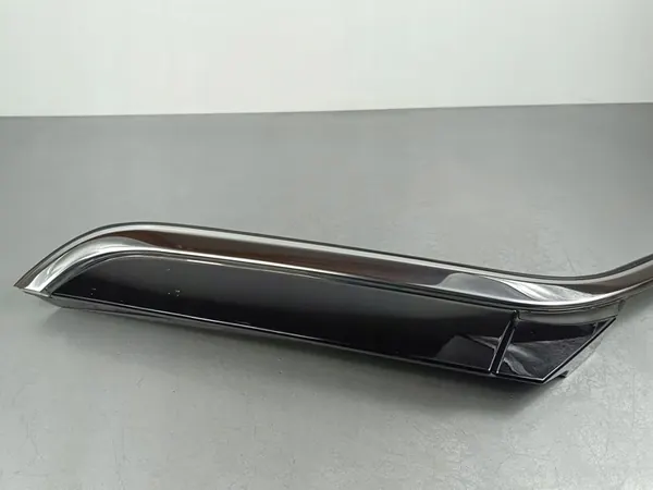 2022 Jeep Grand Cherokee WL Side Window Trim FOB42607 image 2