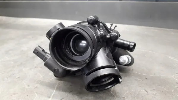 A2742000615 Thermostat Mercedes W204 W205 W212 W213 image 2