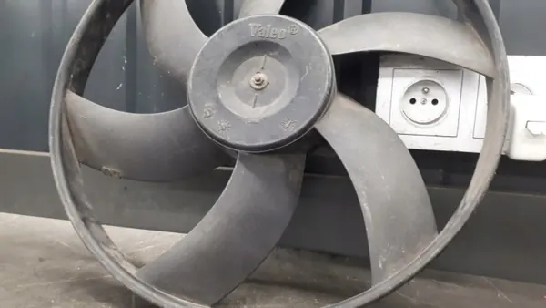 Ventilateur radiateur OEM 856627c pour Opel Movano 2.5D image 4
