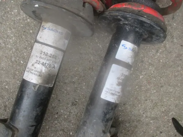 Ammortizzatori anteriori Chrysler 300C Sachs image 2