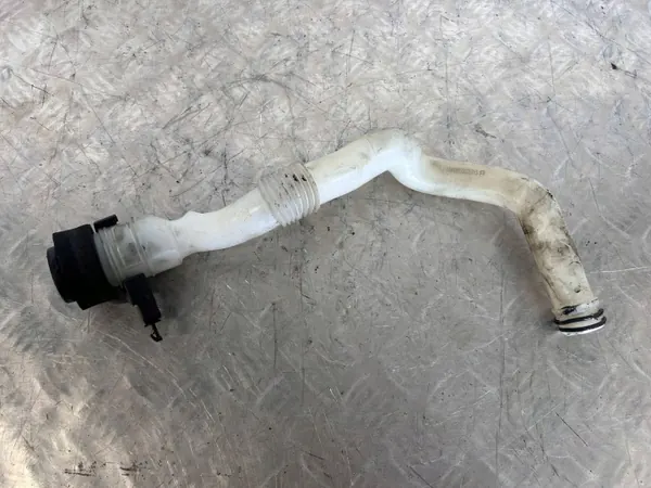 OEM 670038848 Spolarvätskeinloppsrör för Maserati Ghibli image 2
