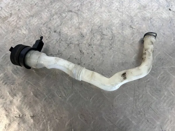 OEM 670038848 Spolarvätskeinloppsrör för Maserati Ghibli image 3