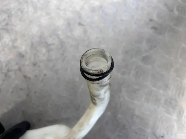 OEM 670038848 Spolarvätskeinloppsrör för Maserati Ghibli image 4