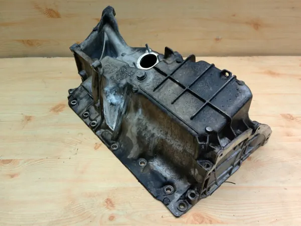 Öljypannu OEM 11138572020 BMW F10 F11 XDrive 2.0D:lle image 3