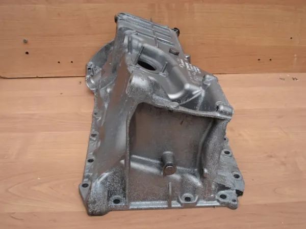 Öljypannu OEM 11138572020 BMW F10 F11 XDrive 2.0D:lle image 9