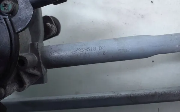 BMW F20 F21 F22 F23 F87 Pyyhkijän moottori OEM 7239510 image 6