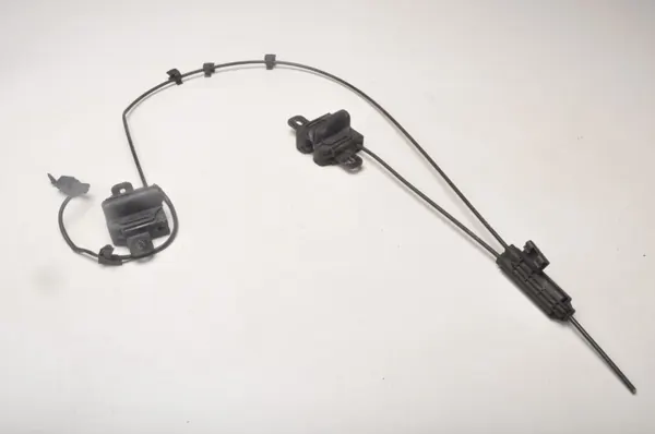 Volvo Motorkapslot OEM 180088 voor S60 II V60 image 2